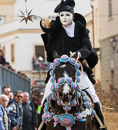 Daire 10 Minuti Dalla Sartiglia - Casa Laila